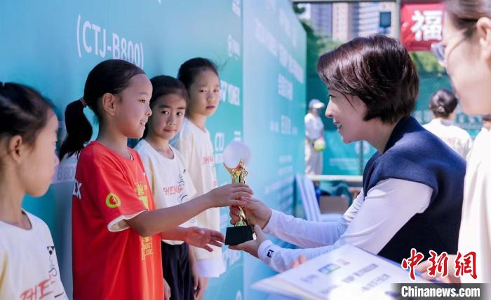 深圳阳光照亮郑洁杯总决赛：八个年龄组冠军揭