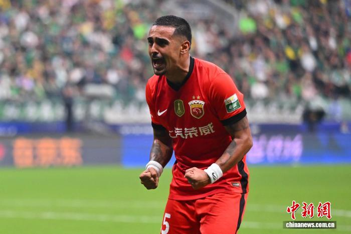 2025中超联赛收官：群雄逐鹿争冠格局生变 小将崛