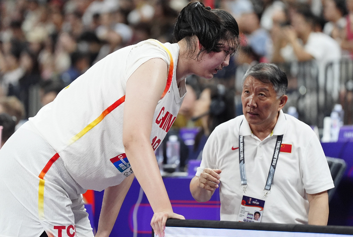 中国女篮力克南苏丹后场隐患引争议