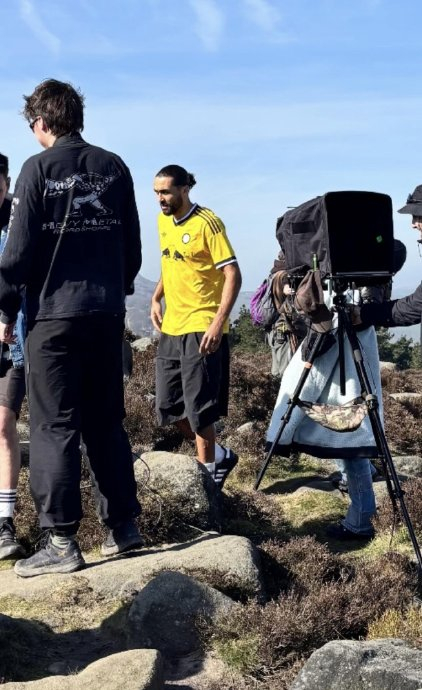 利兹联客场布局初现端倪 复古队徽引热议