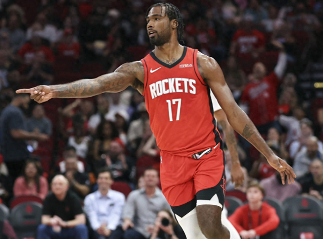 湖人客场力克火箭 伊森合同年表现低迷引热议