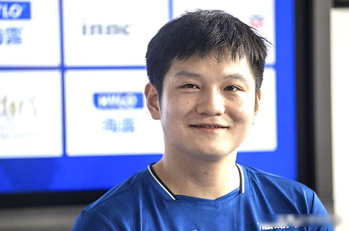 孙颖莎三连冠王楚钦首夺世界杯冠军 樊振东退赛