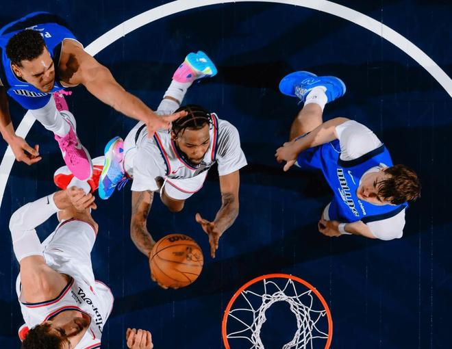 雷霆力克快船锁定西部第一 亚历山大MVP悬念再起