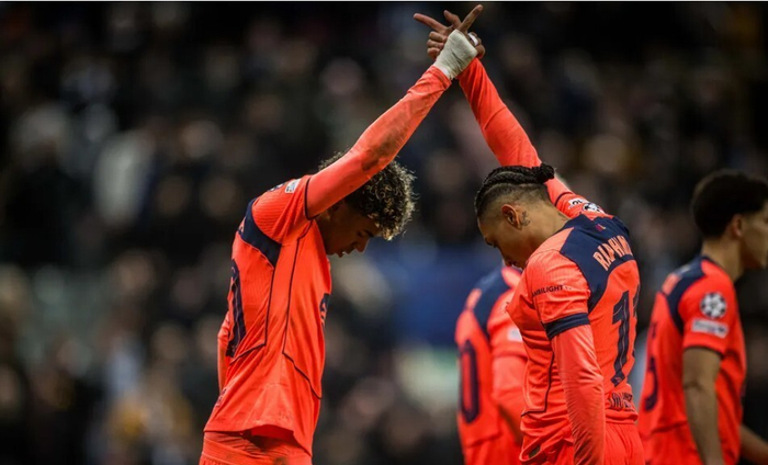 巴萨核心伤退多将缺席世界杯首战 弗里克面临阵